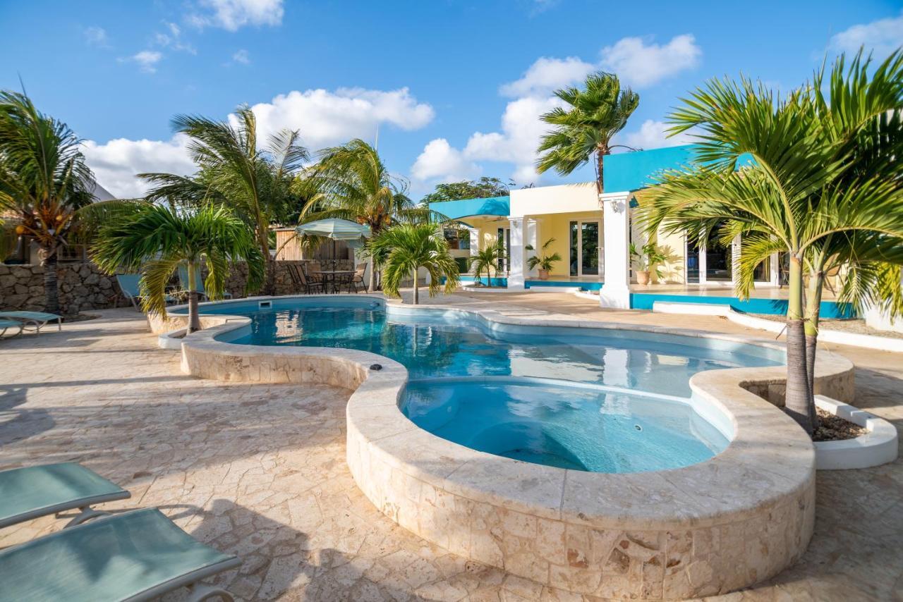 Aqua Viva Suites Kralendijk  Exterior photo